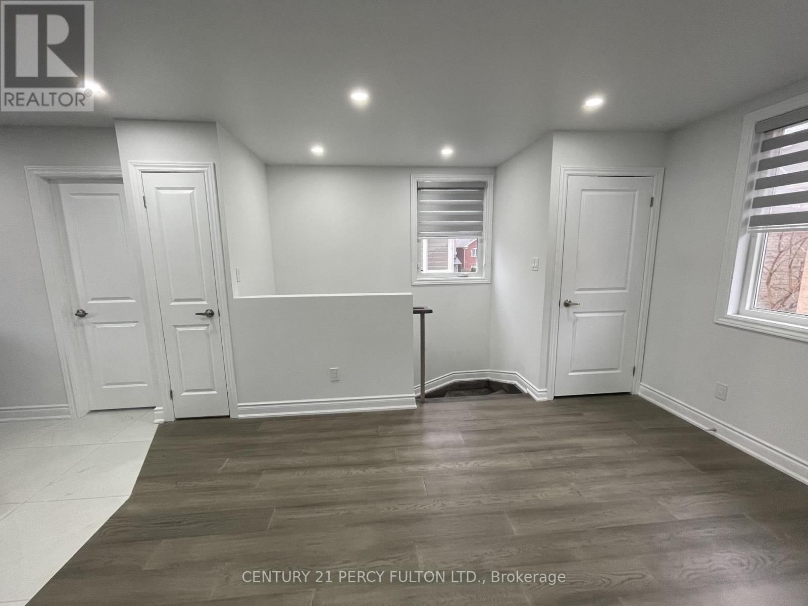 Coach - 530 COUNTRY GLEN Image 15