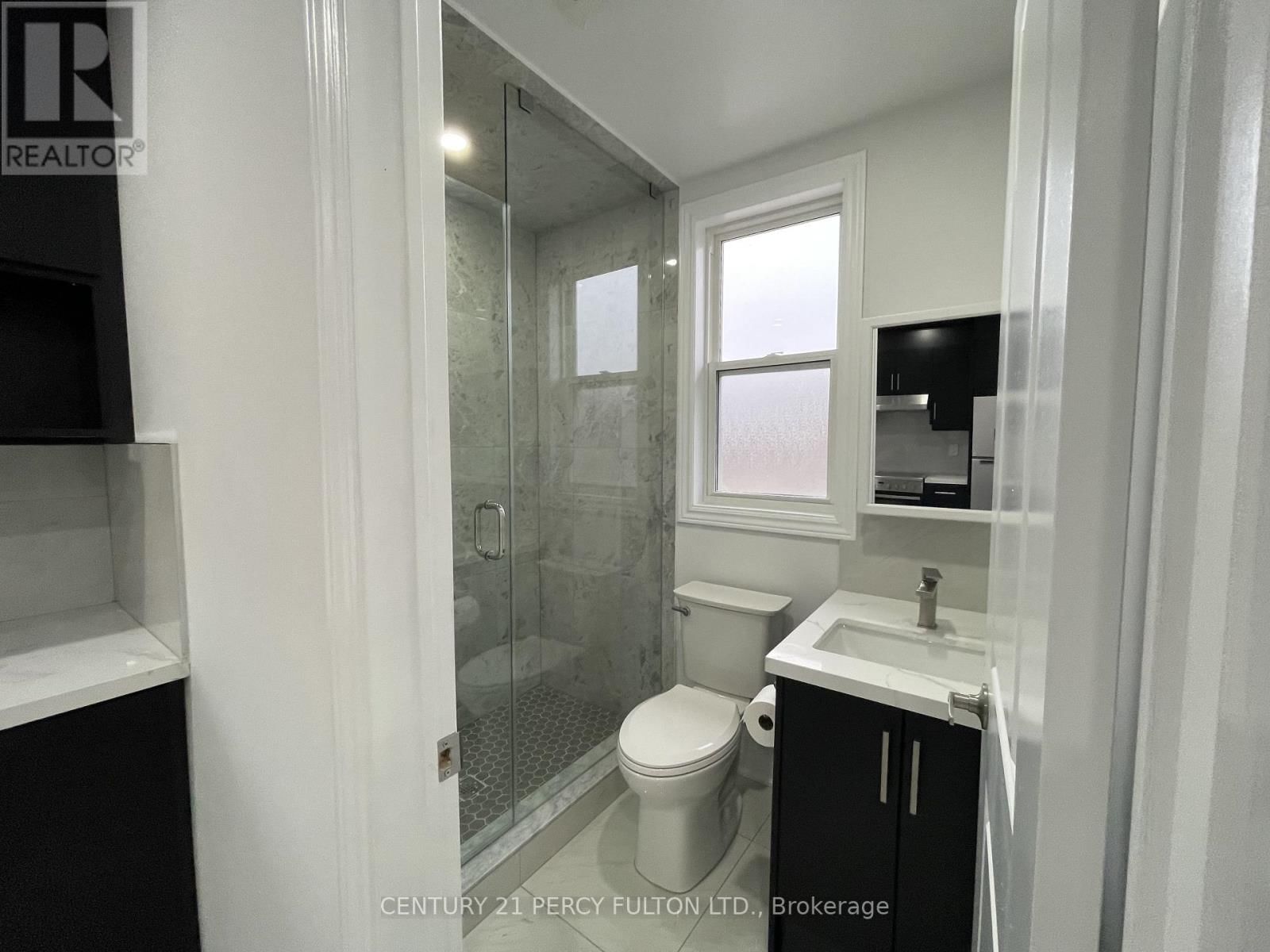 Coach - 530 COUNTRY GLEN Image 9