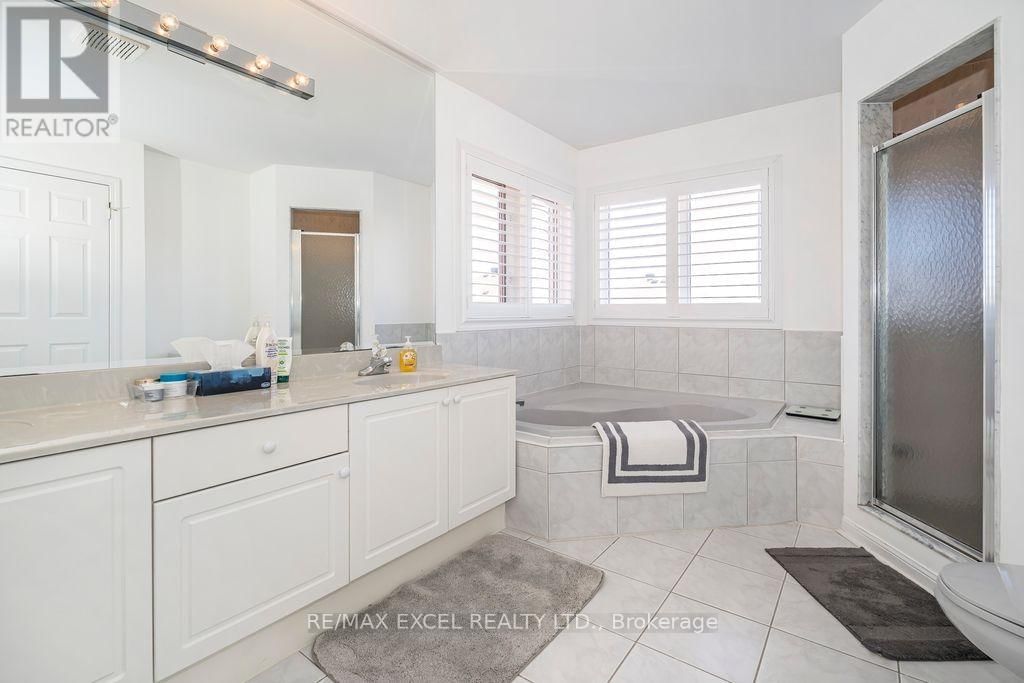 28 FORTUNE CRESCENT Image 11