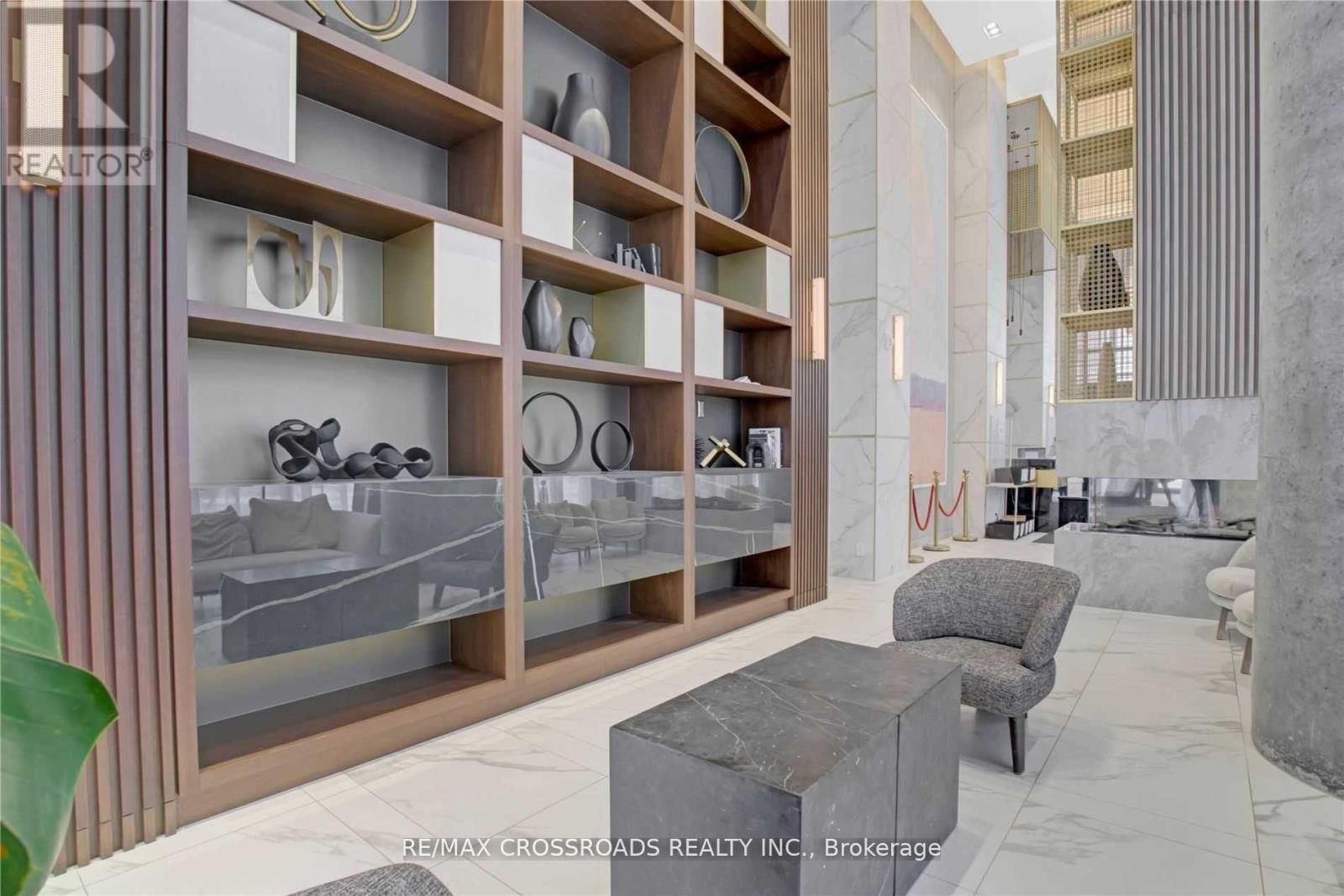 4001 - 950 PORTAGE PARKWAY Image 16