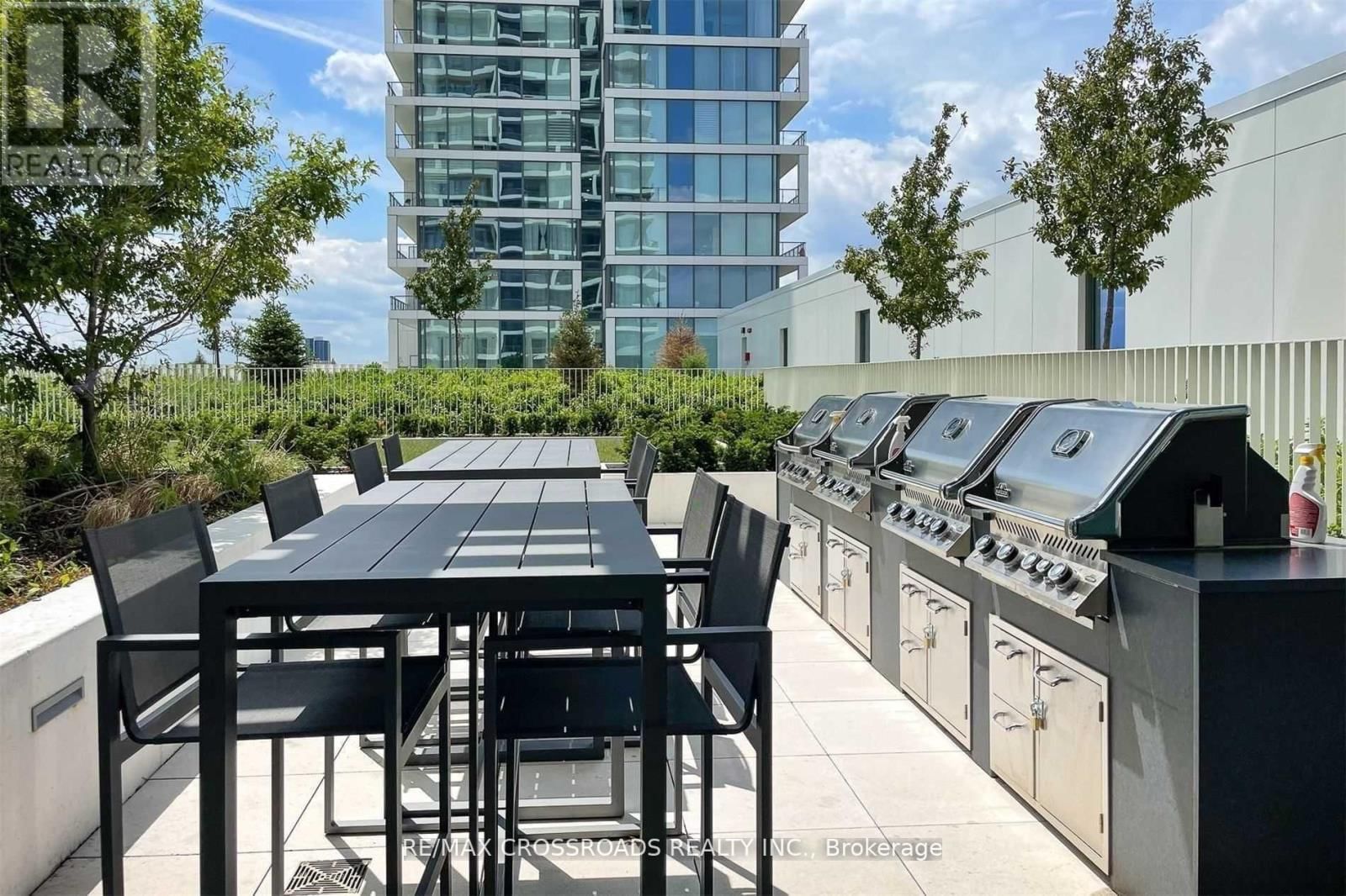 4001 - 950 PORTAGE PARKWAY Image 21