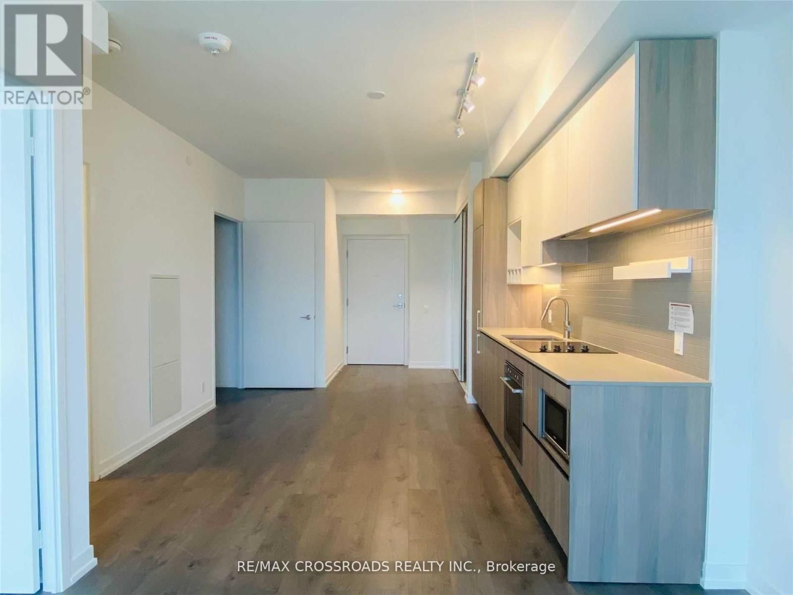 4001 - 950 PORTAGE PARKWAY Image 4