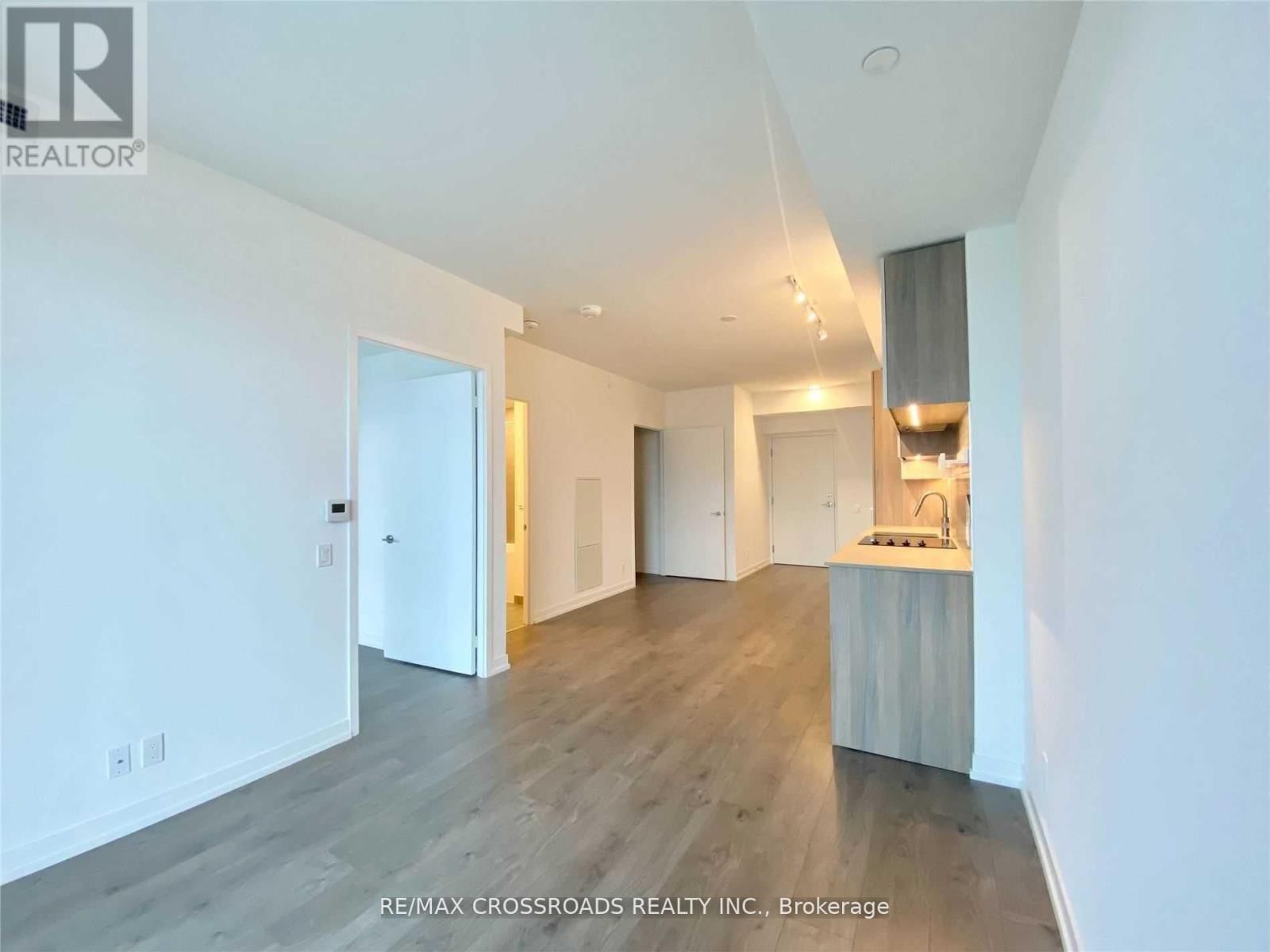 4001 - 950 PORTAGE PARKWAY Image 5