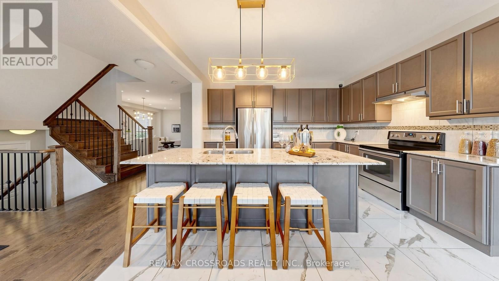 29 LAMPKIN STREET Image 17