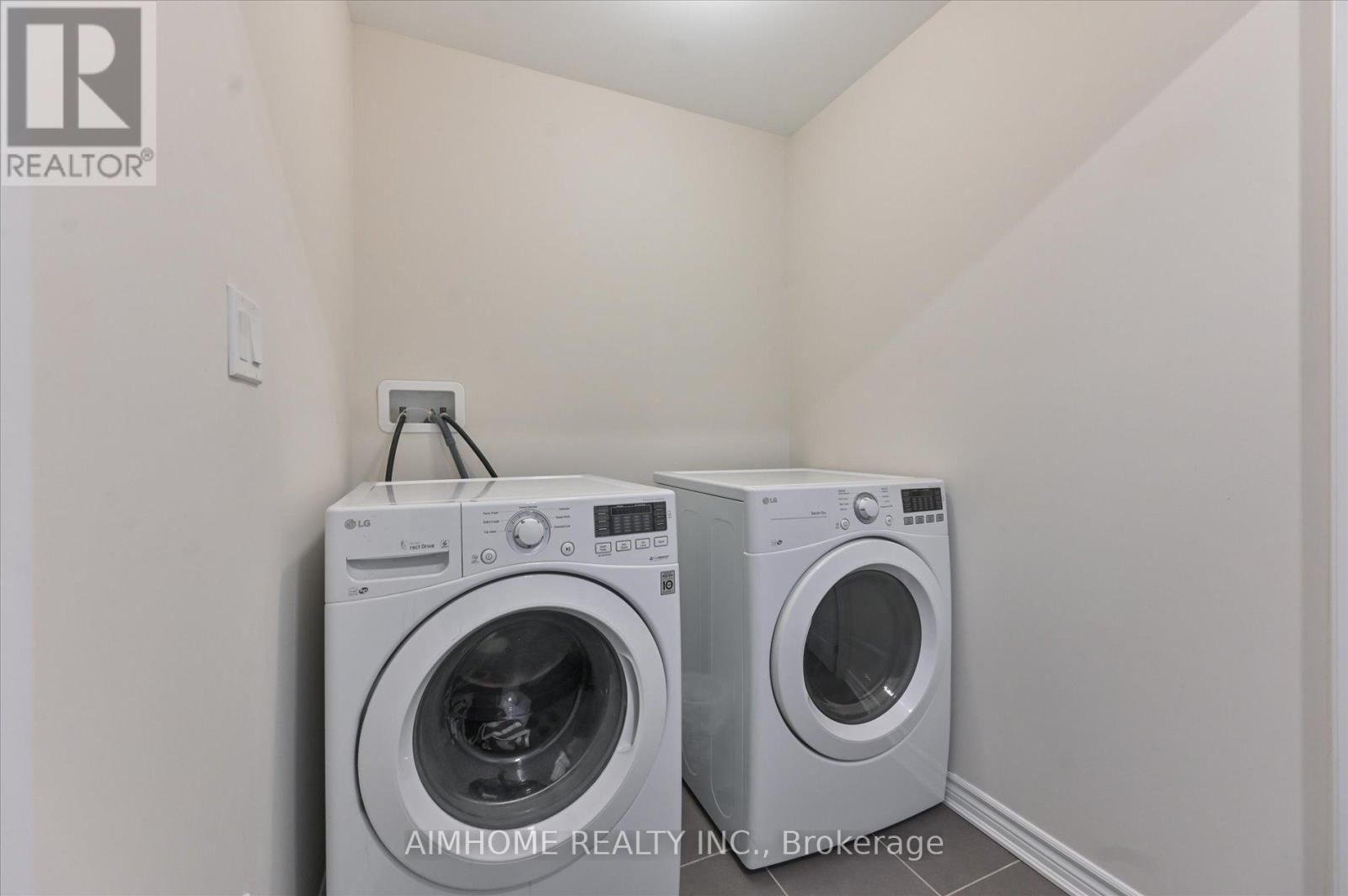 52 VEDETTE WAY Image 32