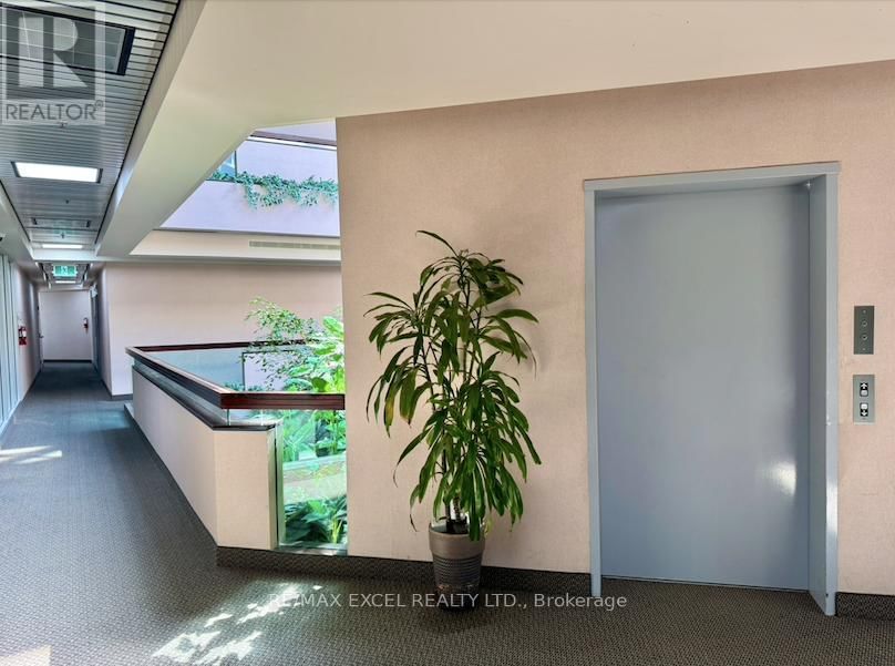 200 - 50 ACADIA AVENUE Image 6