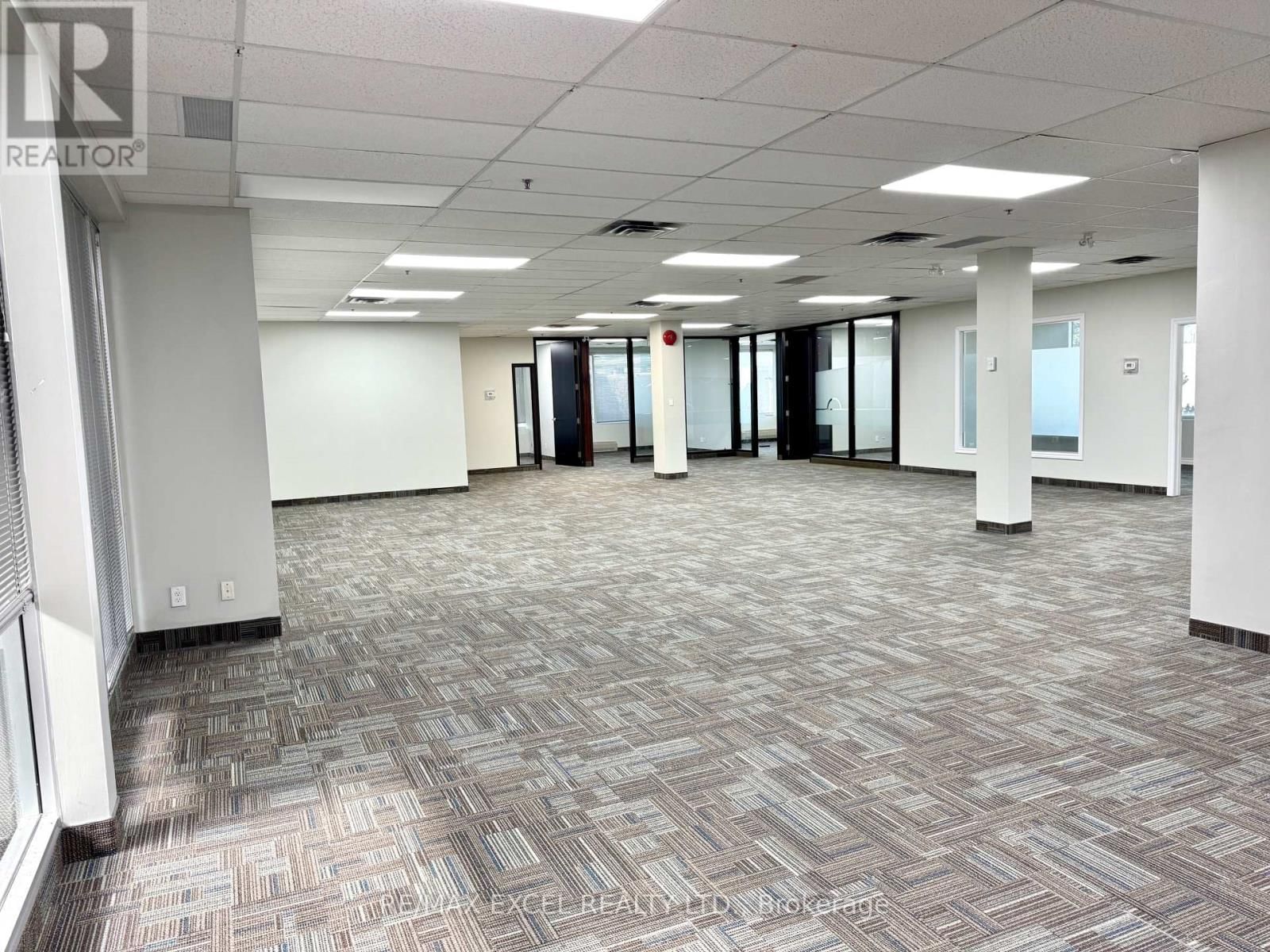 200 - 50 ACADIA AVENUE Image 8