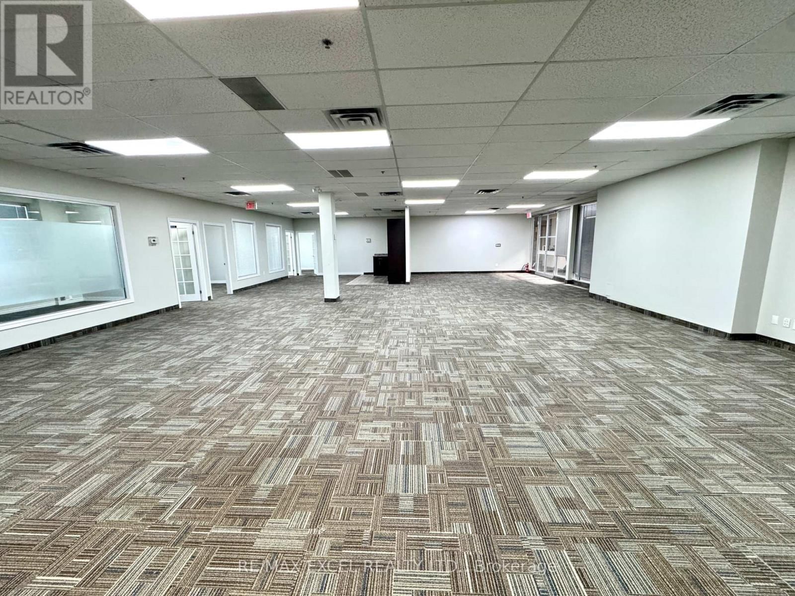 200 - 50 ACADIA AVENUE Image 9