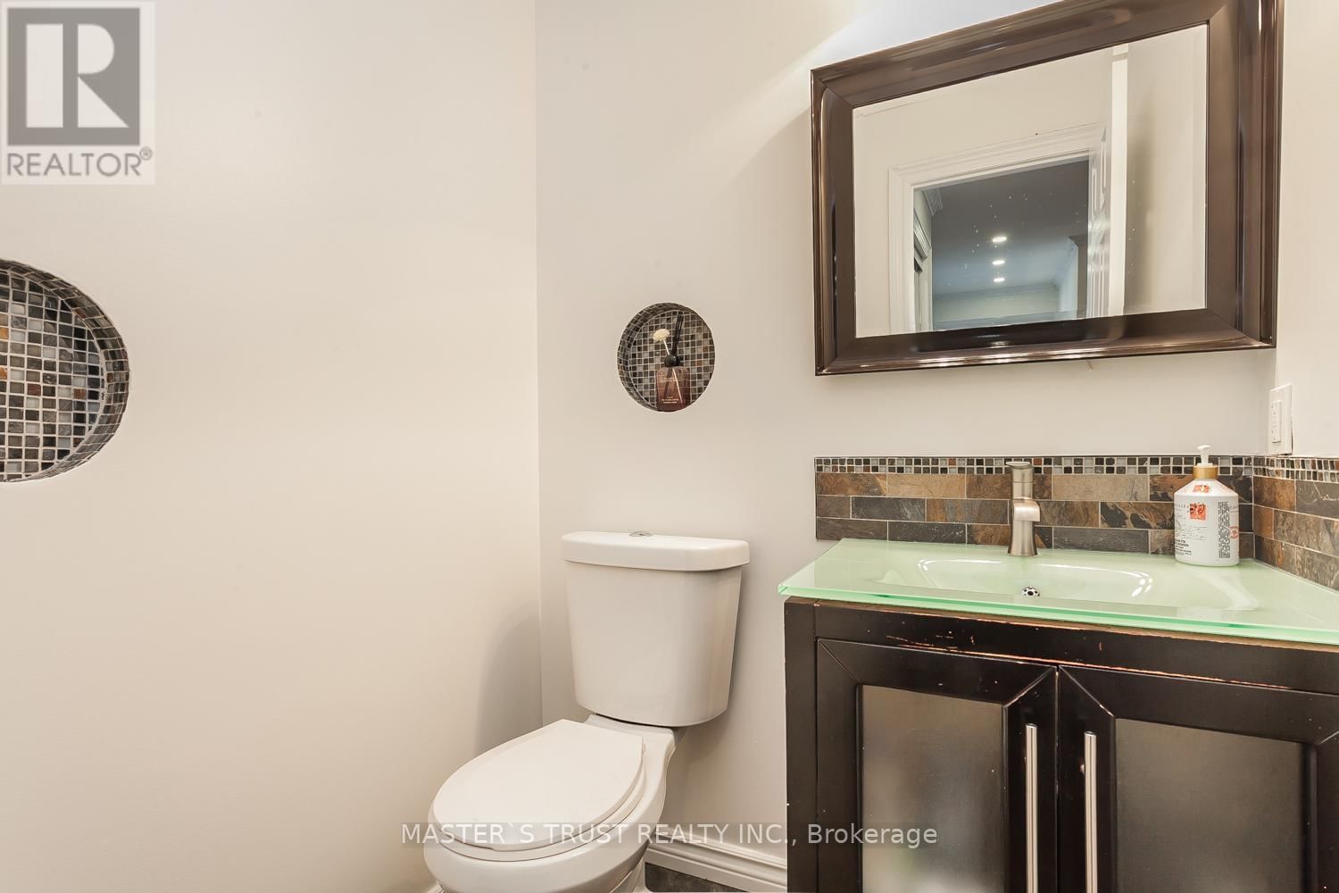 97 PAULINE COURT Image 23