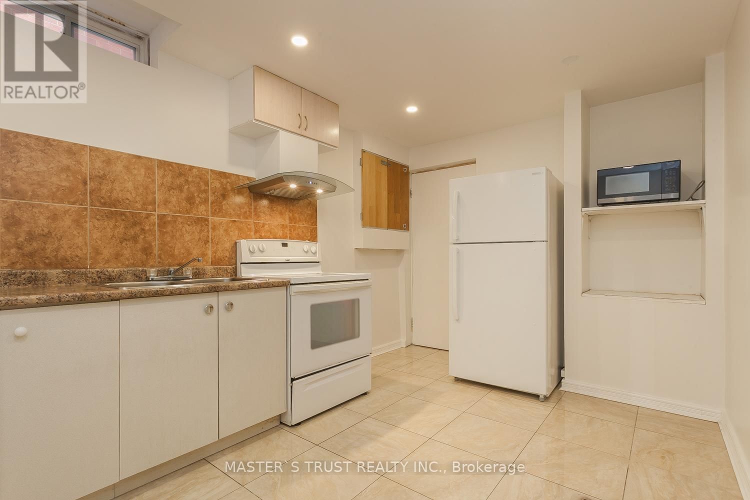 97 PAULINE COURT Image 26