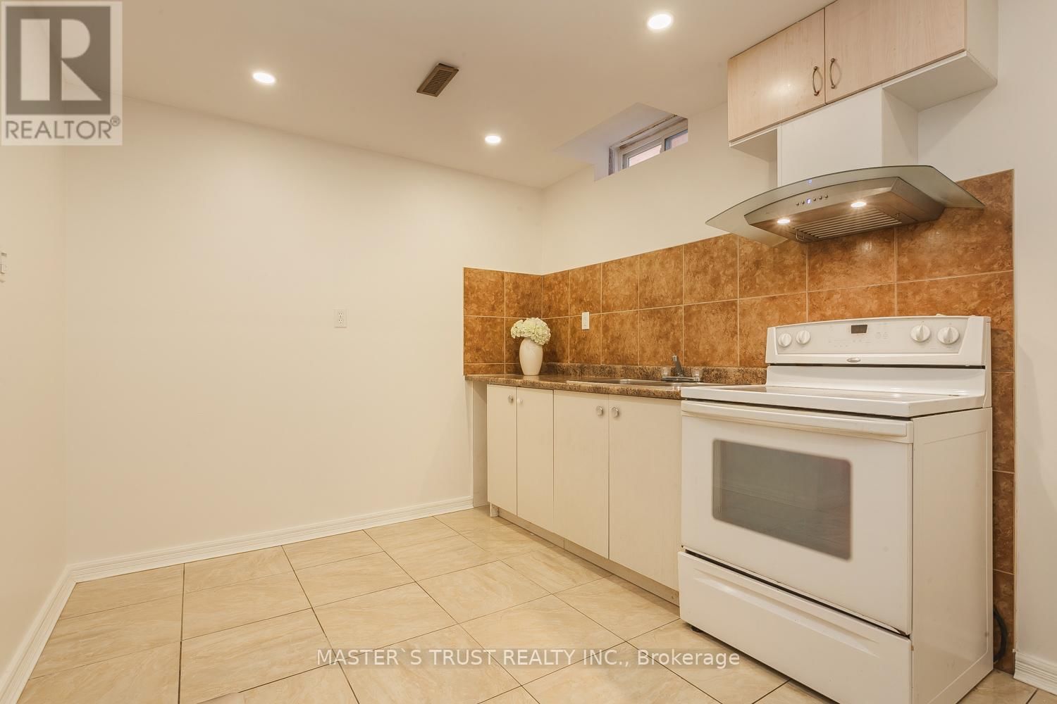 97 PAULINE COURT Image 27