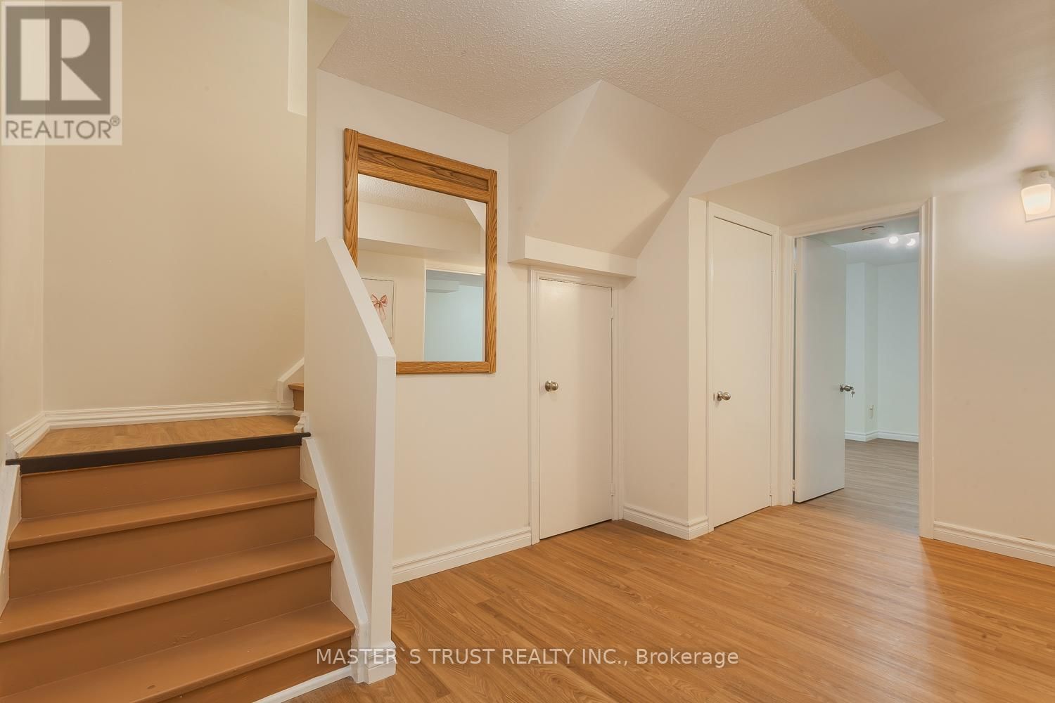 97 PAULINE COURT Image 28