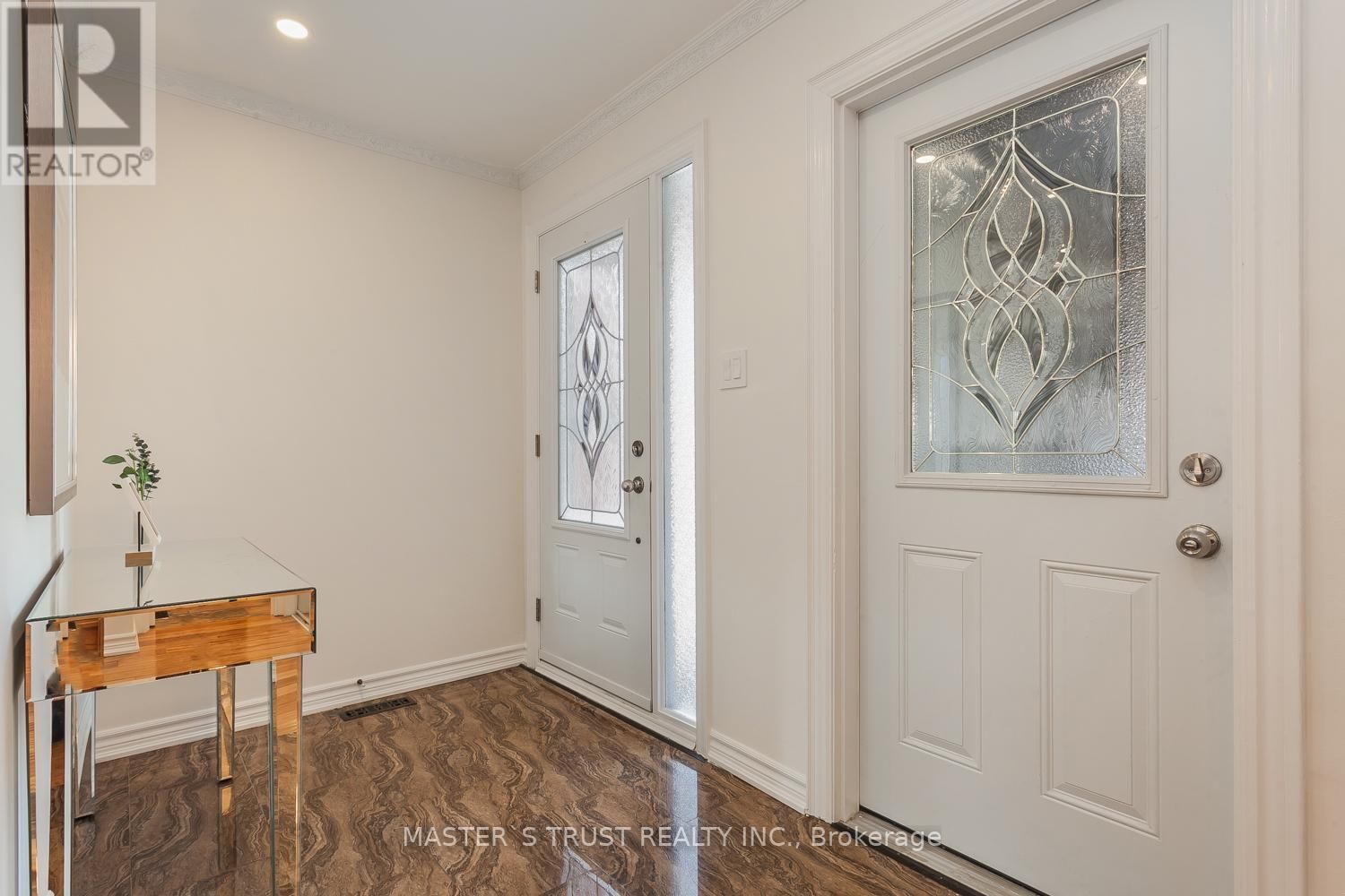 97 PAULINE COURT Image 3