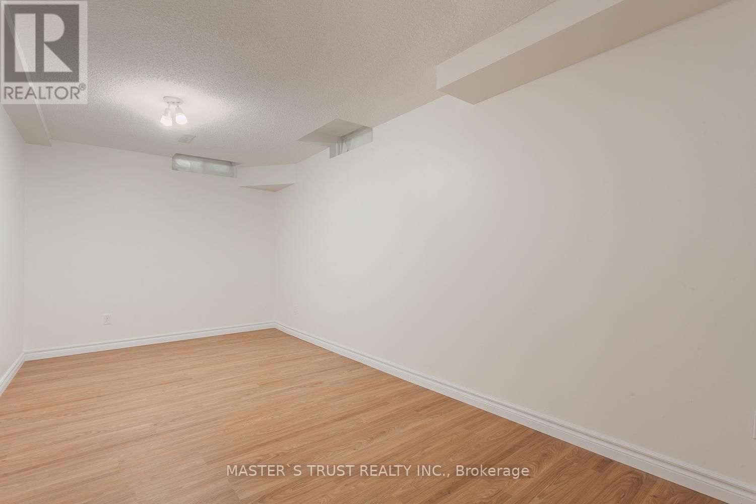 97 PAULINE COURT Image 31