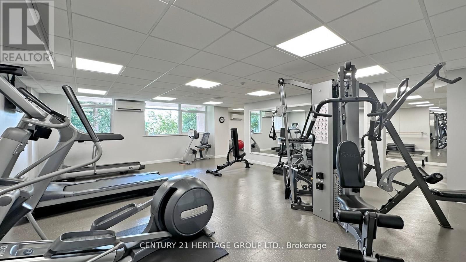 PH7 - 7811 YONGE STREET Image 28