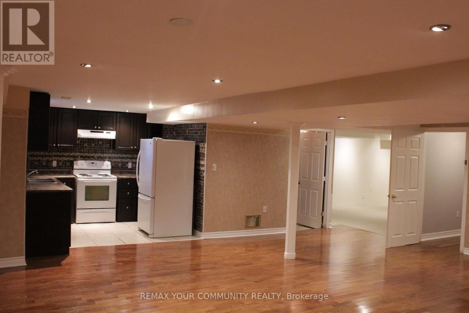 108 CABIN TRAIL CRESCENT Image 39