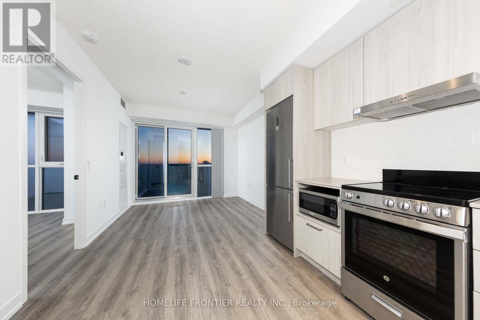 3309 - 195 COMMERCE STREET Image 5