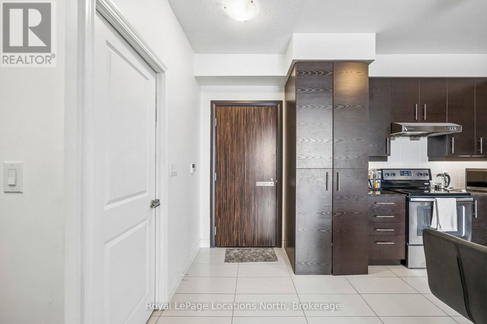 810 - 277 SOUTH PARK ROAD Image 3