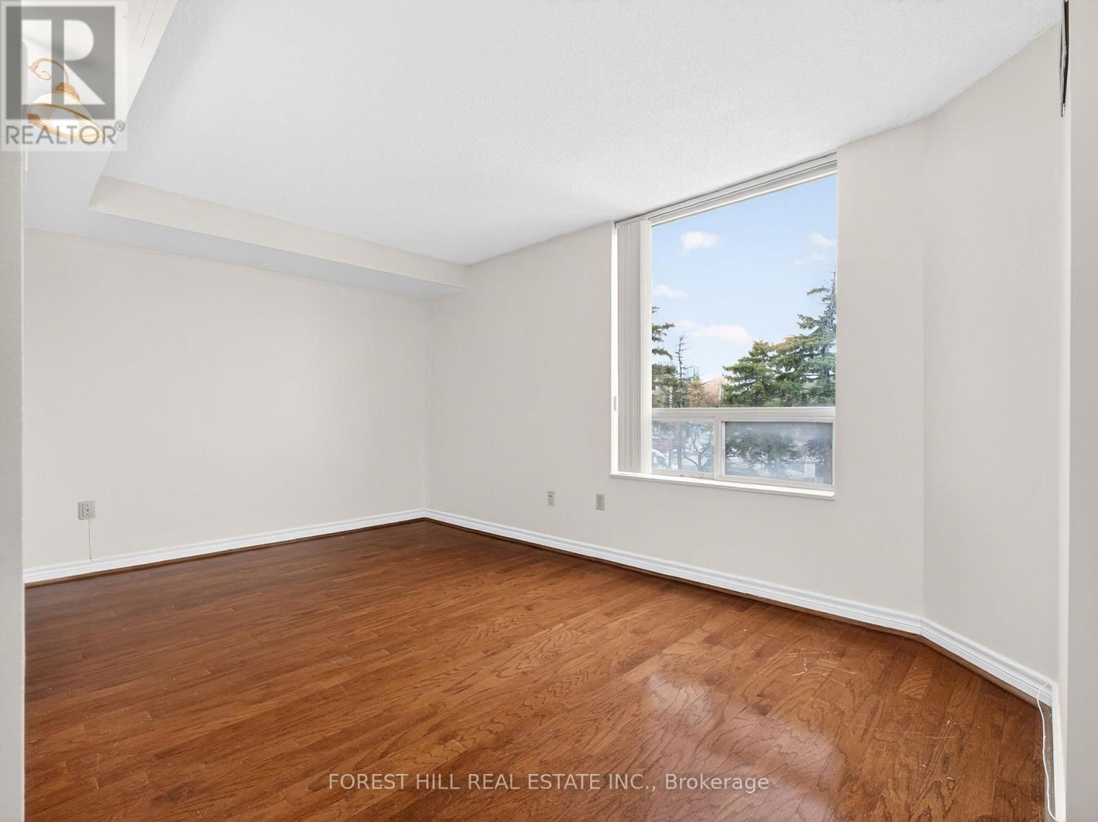 203 - 343 CLARK AVENUE WEST Image 22