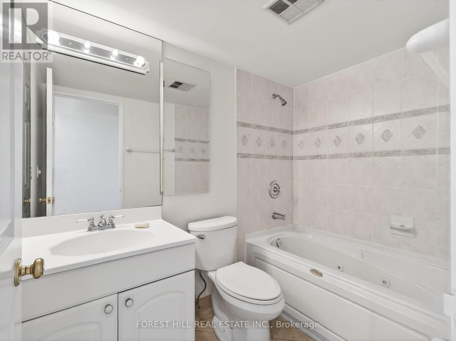 203 - 343 CLARK AVENUE WEST Image 25