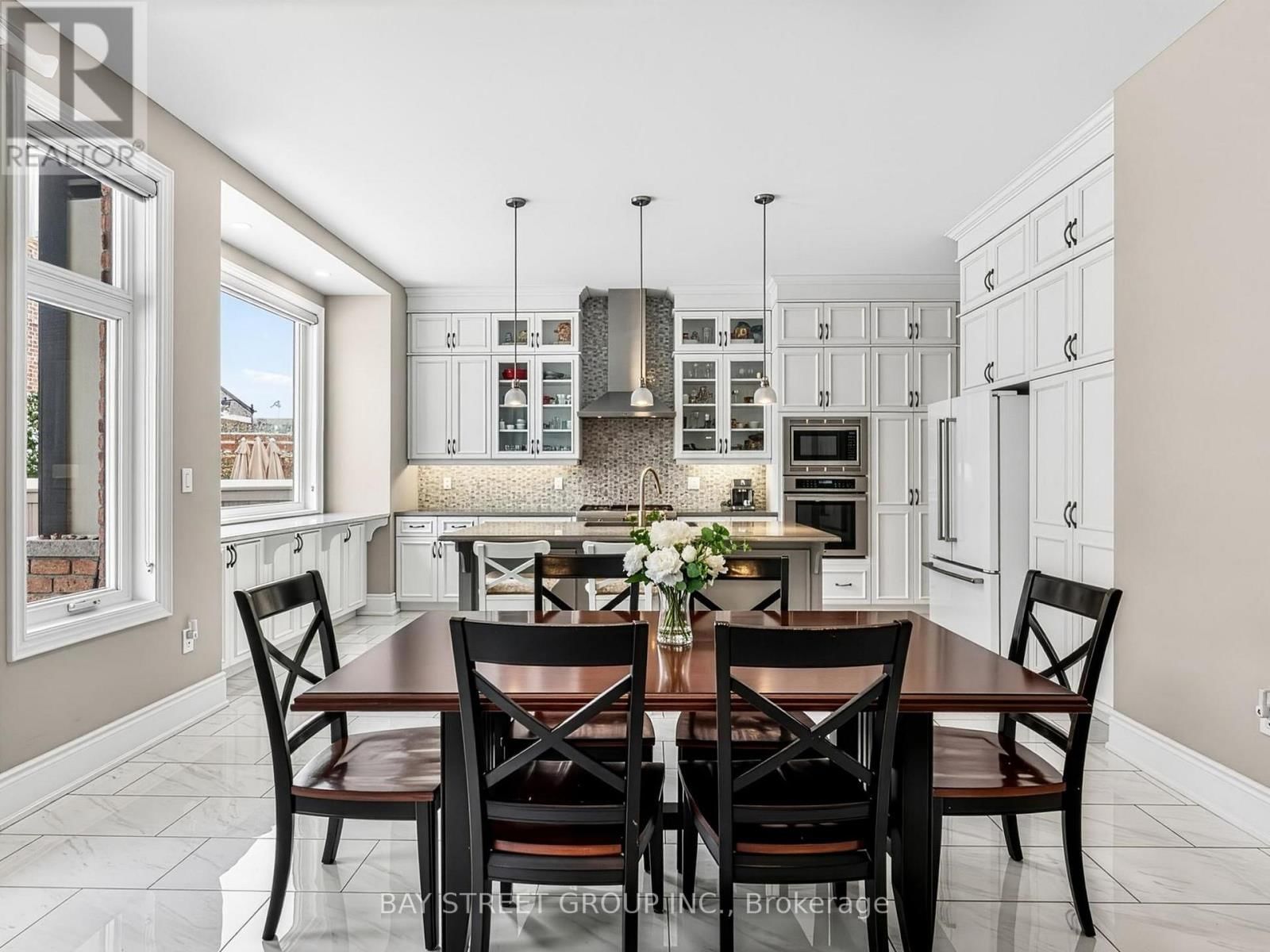 39 CAIRNS GATE Image 16