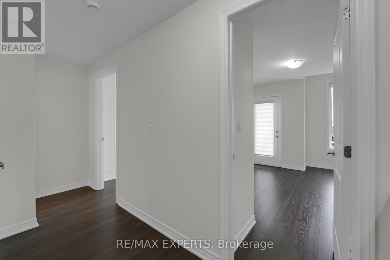 10 - 105 KAYLA CRESCENT Image 20