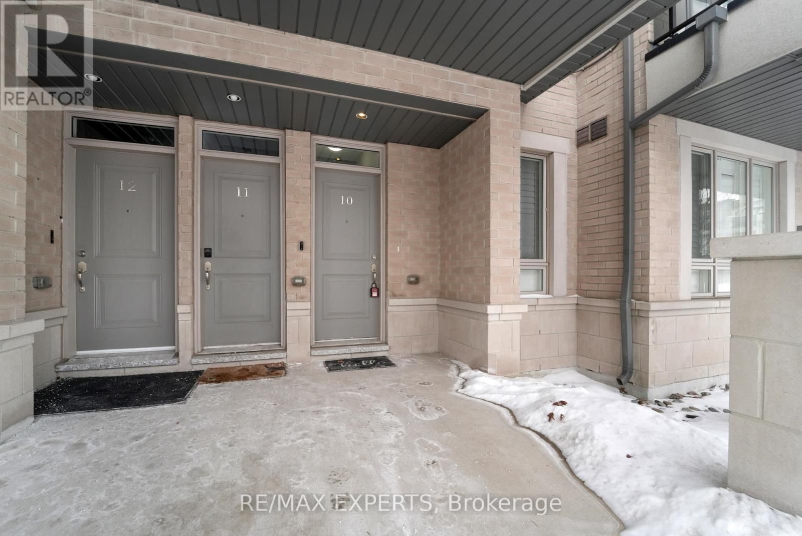 10 - 105 KAYLA CRESCENT Image 5