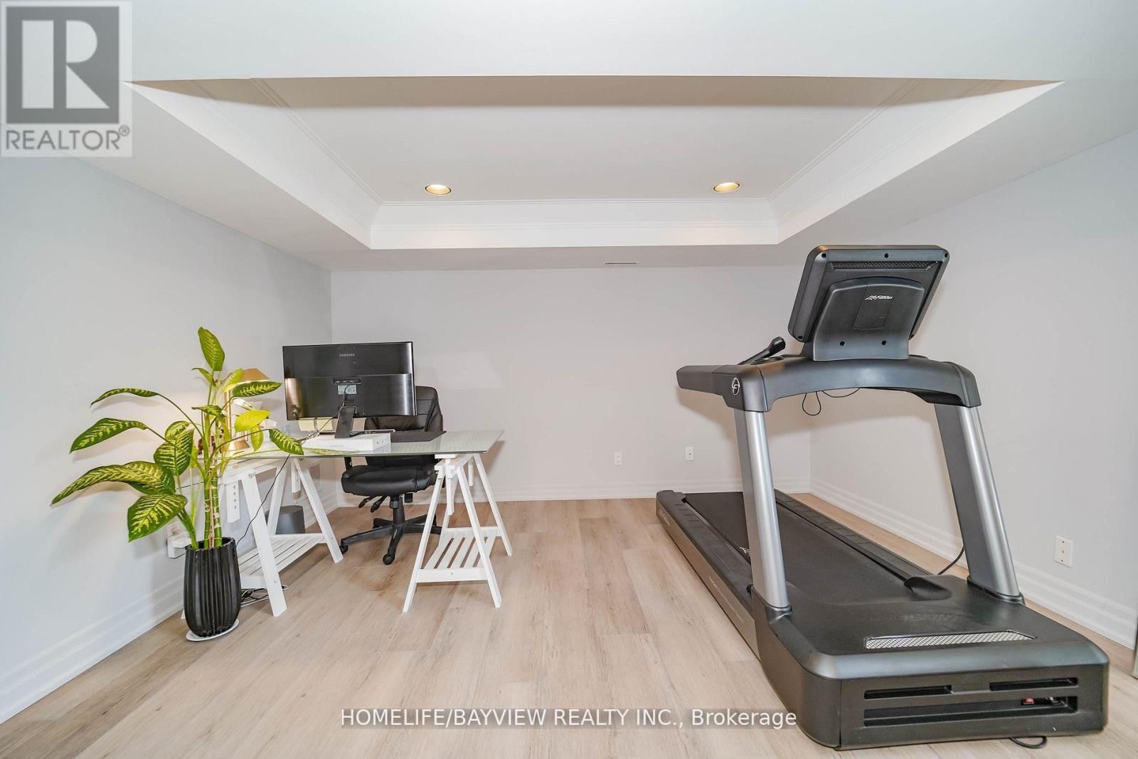 32 SILVER ASPEN DRIVE Image 35