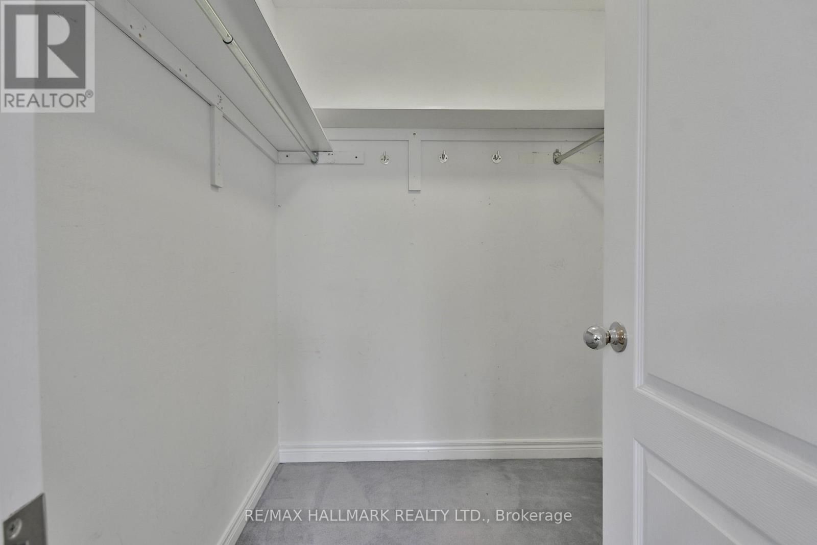 15 BRIARGLEN ROAD Image 46