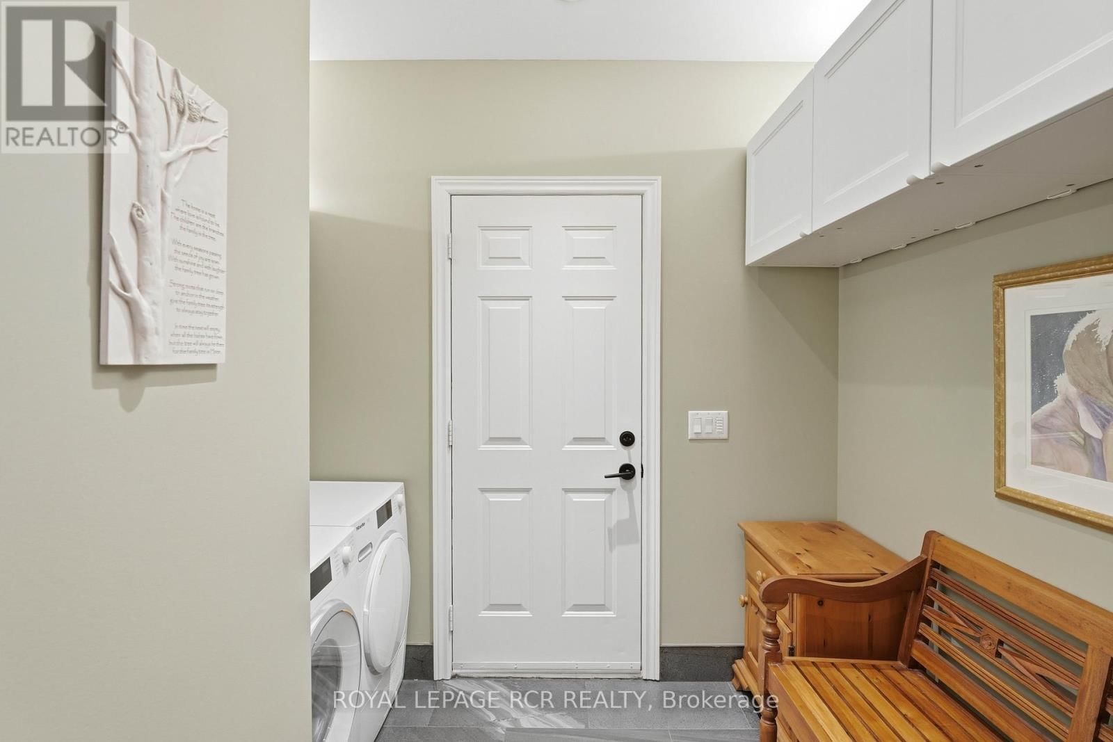 88 - 6 DANBROOK COURT Image 15