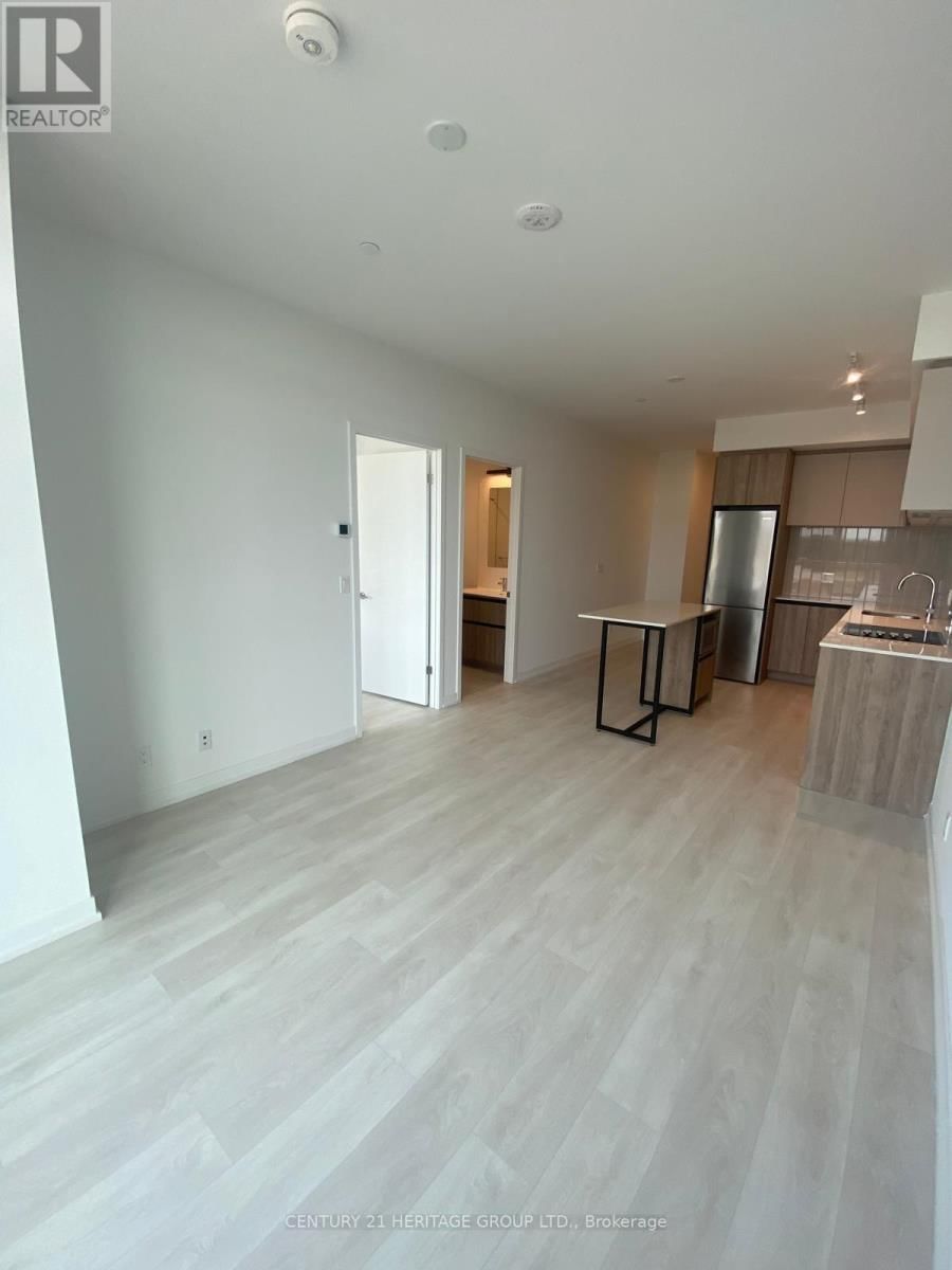 803 - 8 BEVERLEY GLEN BOULEVARD Image 12