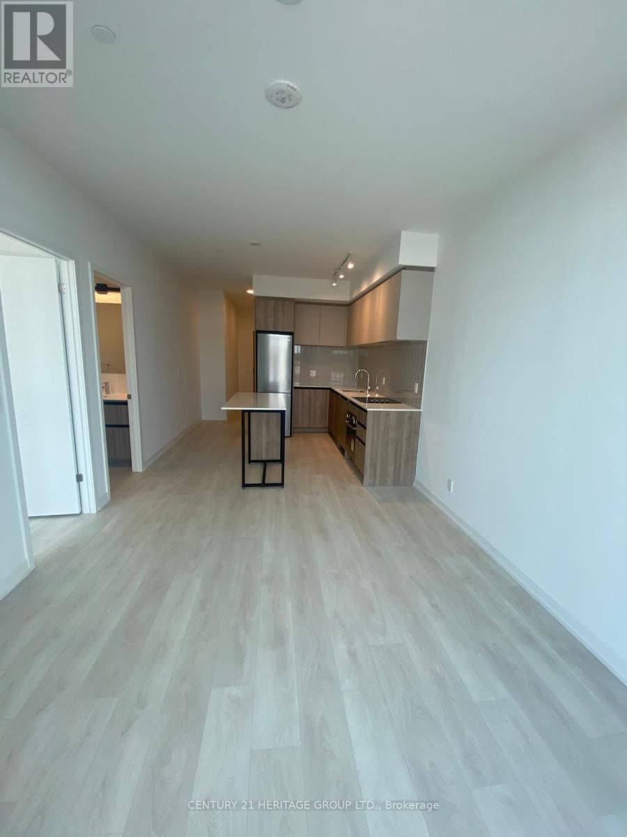 803 - 8 BEVERLEY GLEN BOULEVARD Image 6