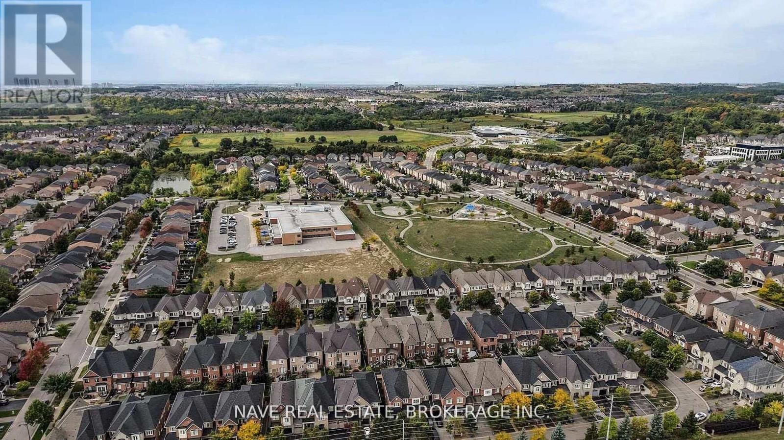 9747 BATHURST STREET Image 49