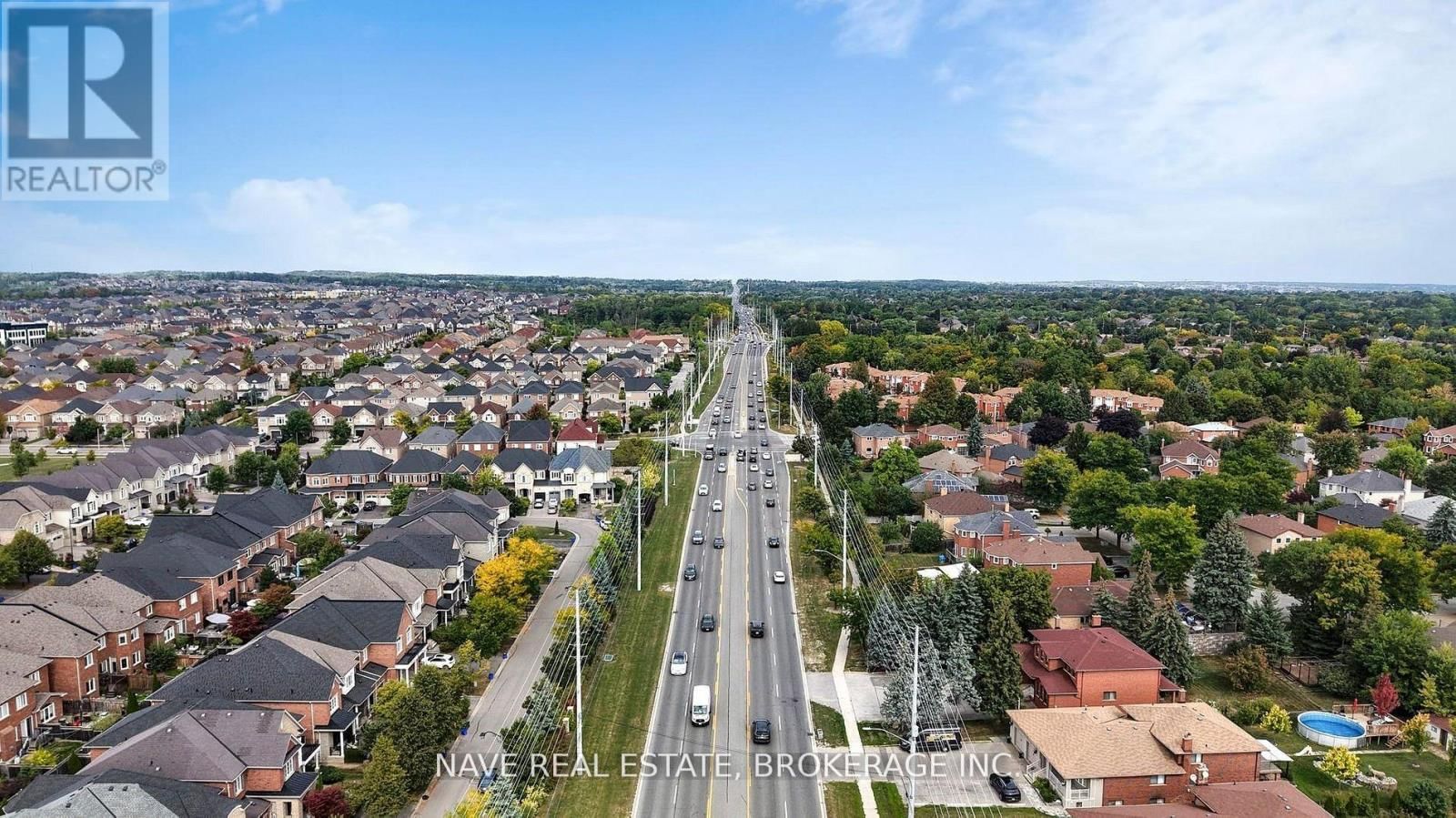 9747 BATHURST STREET Image 50