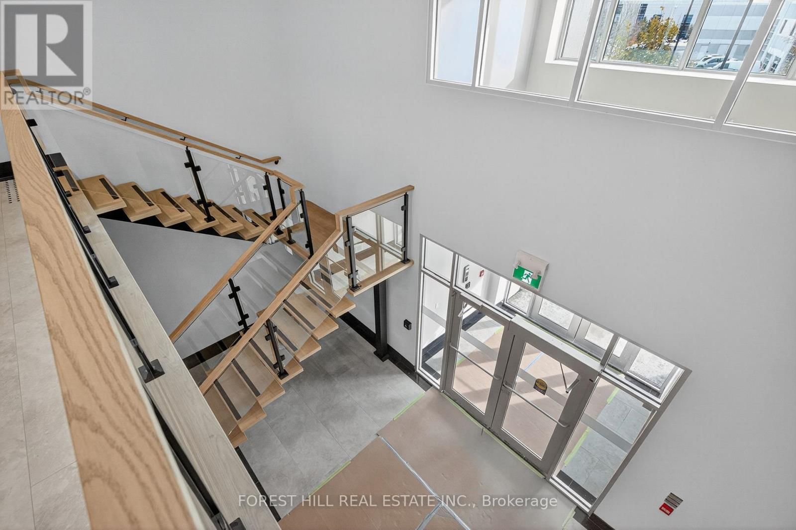 206 - 35 SUNDAY DRIVE Image 17