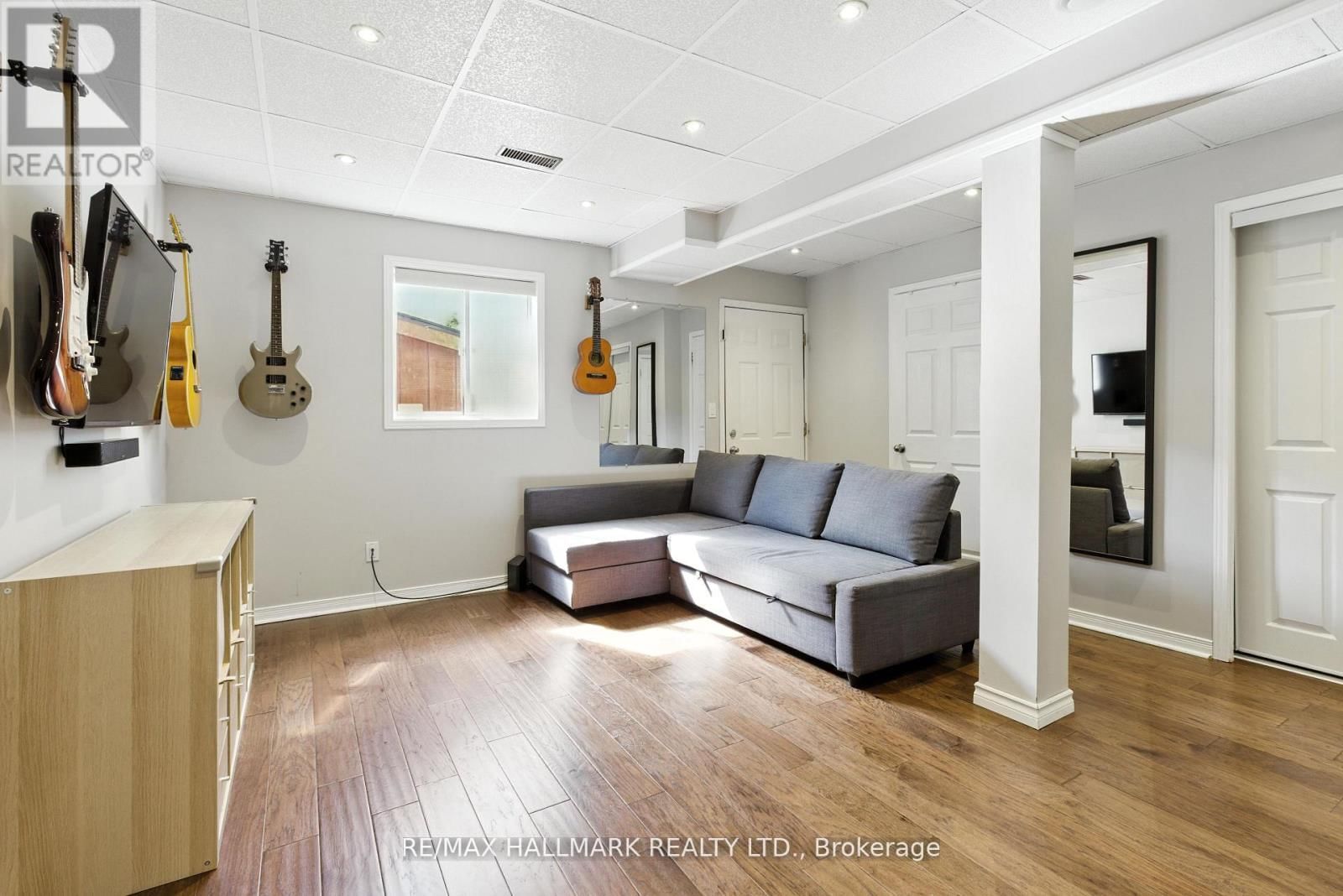 568 LEGRESLEY LANE Image 23