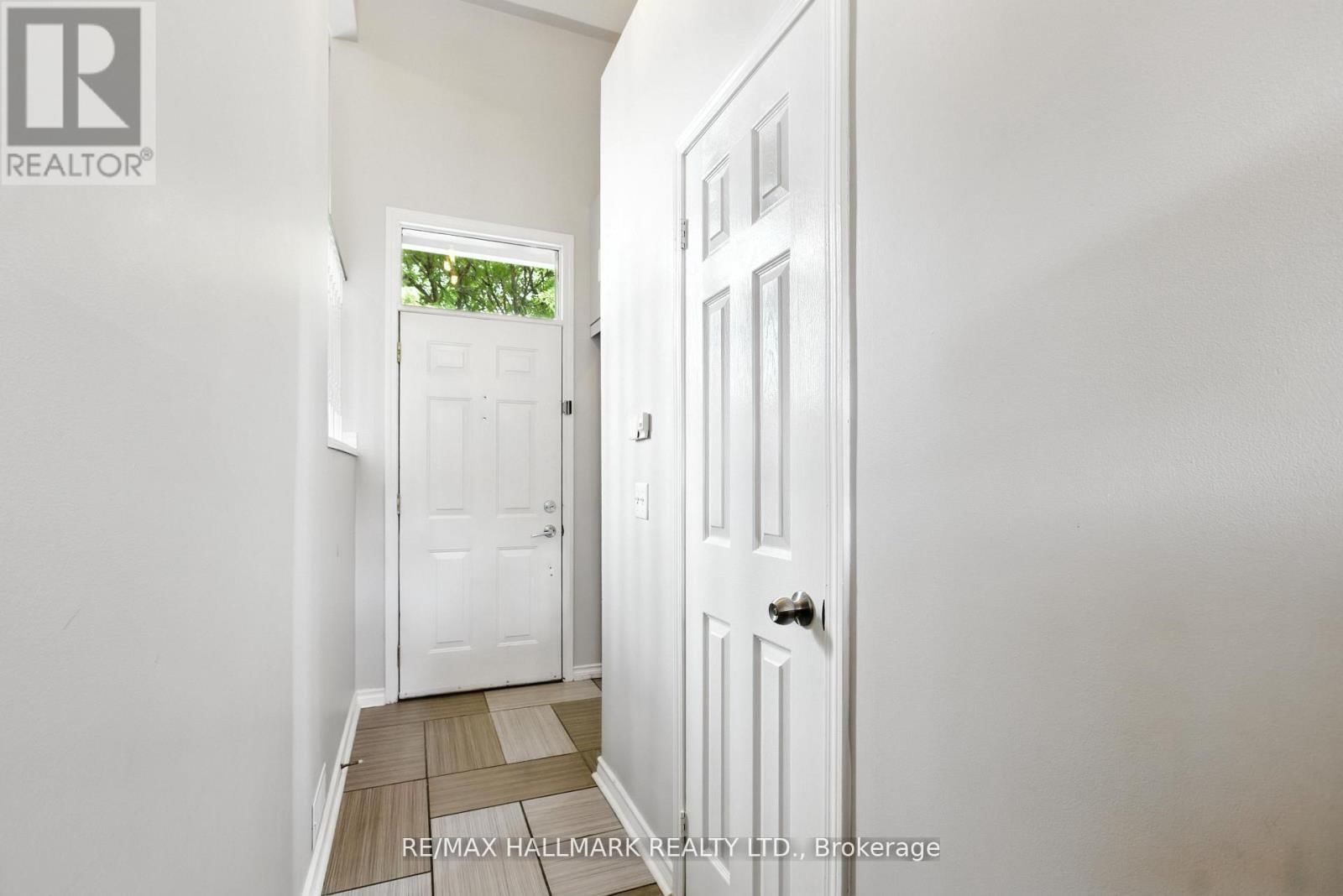 568 LEGRESLEY LANE Image 26