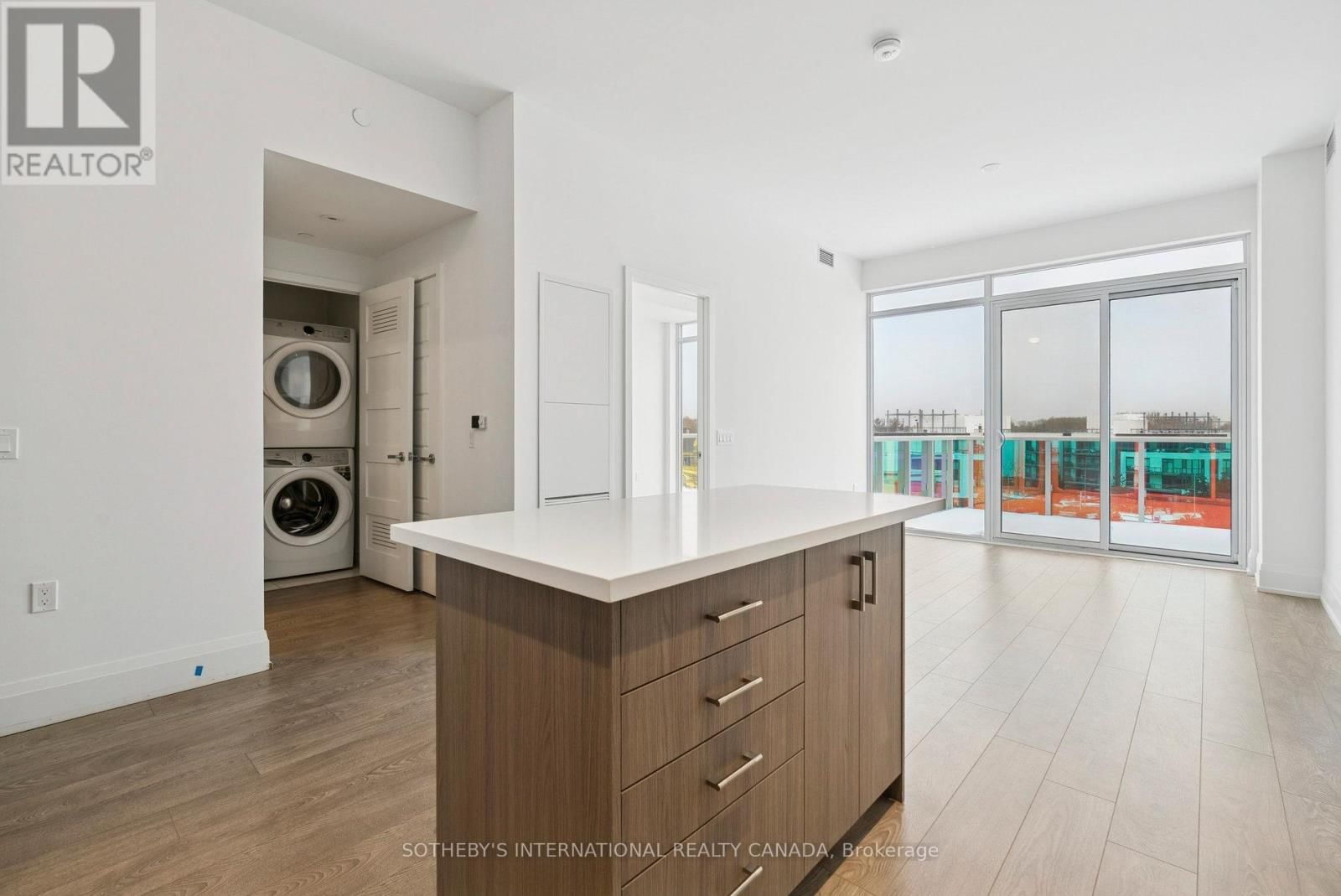 621 - 333 SUNSEEKER AVENUE EAST Image 15