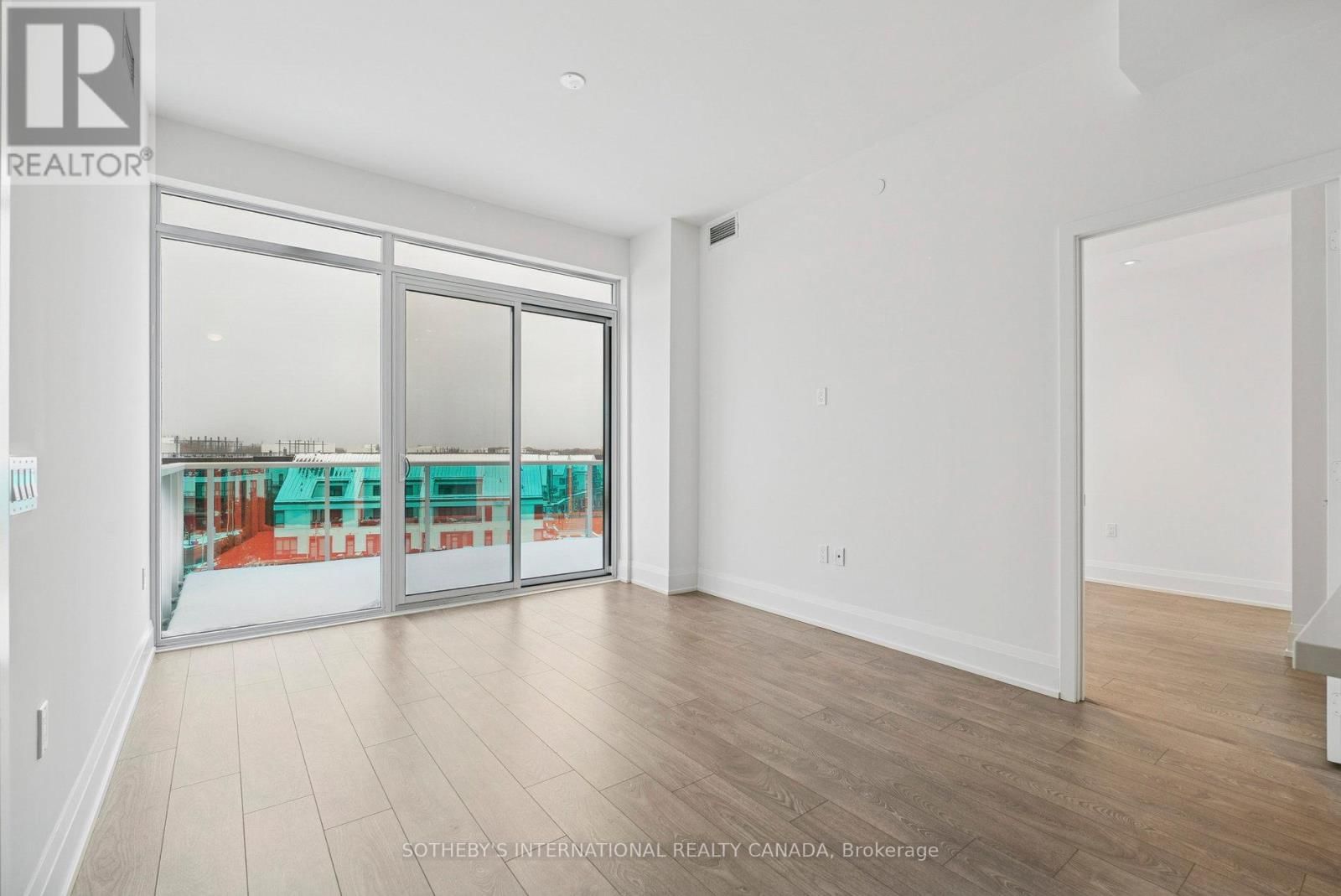 621 - 333 SUNSEEKER AVENUE EAST Image 9