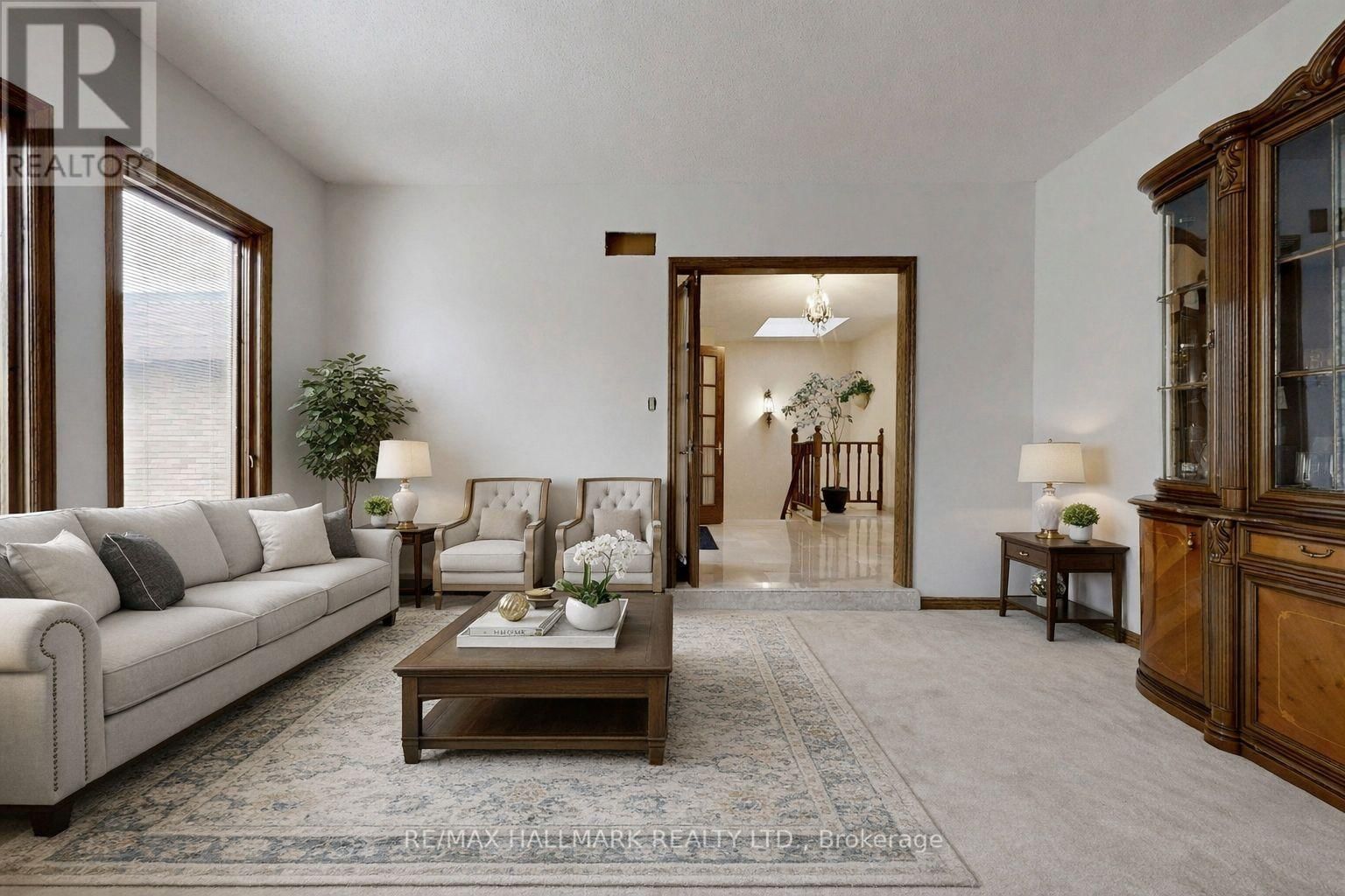 101 LEYBURN AVENUE Image 10