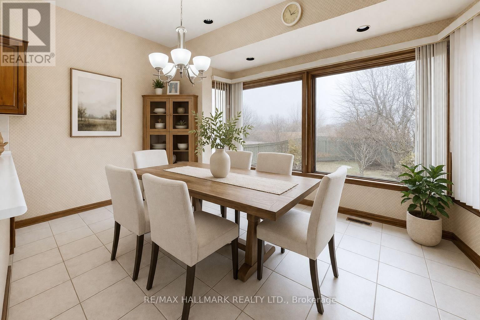 101 LEYBURN AVENUE Image 8