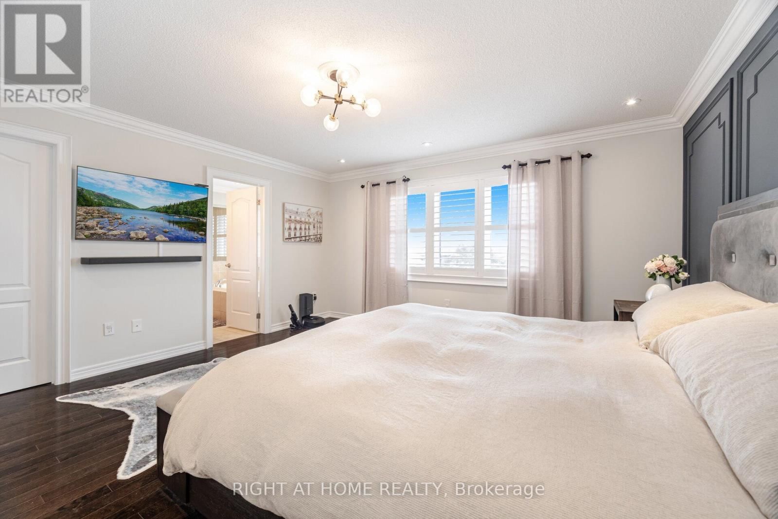 246 ASPENWOOD DRIVE Image 23