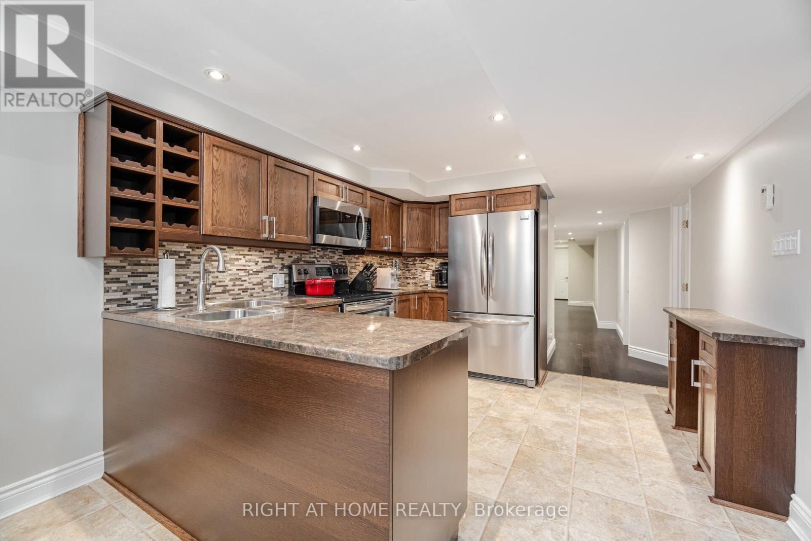 246 ASPENWOOD DRIVE Image 35