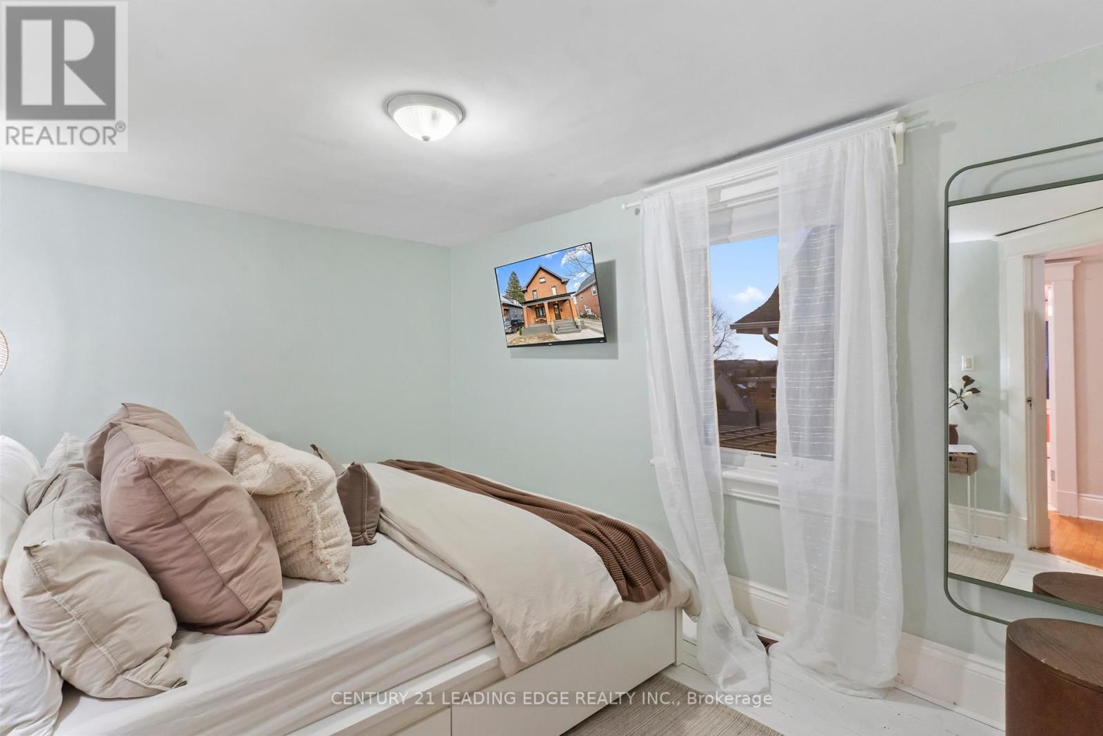 29 ALBERT STREET SOUTH Image 20