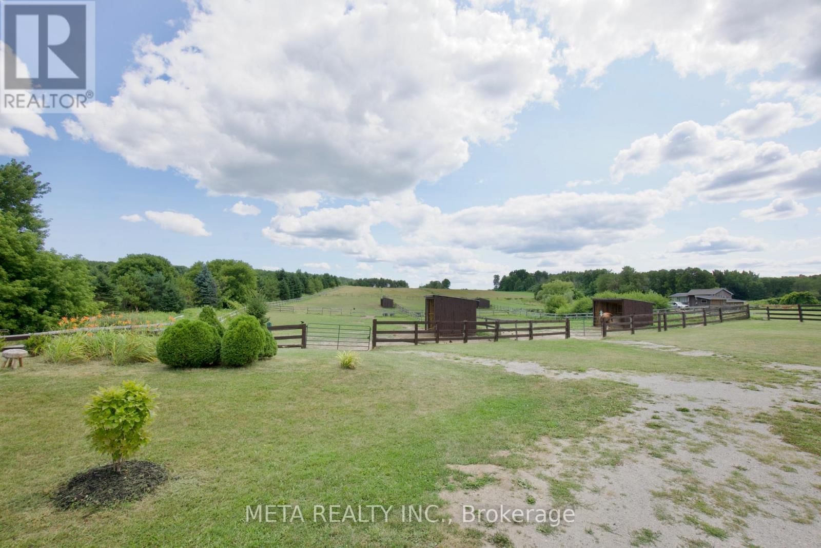 5653 7TH LINE Image 14