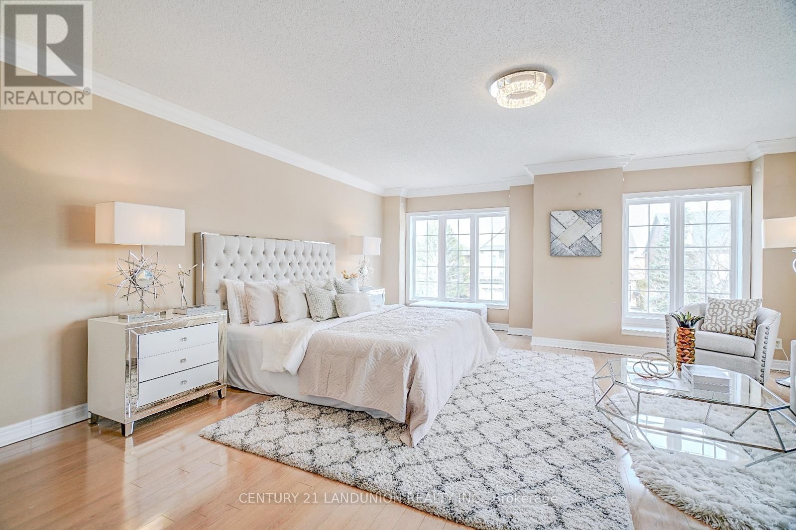 17 MONACO CRESCENT Image 18