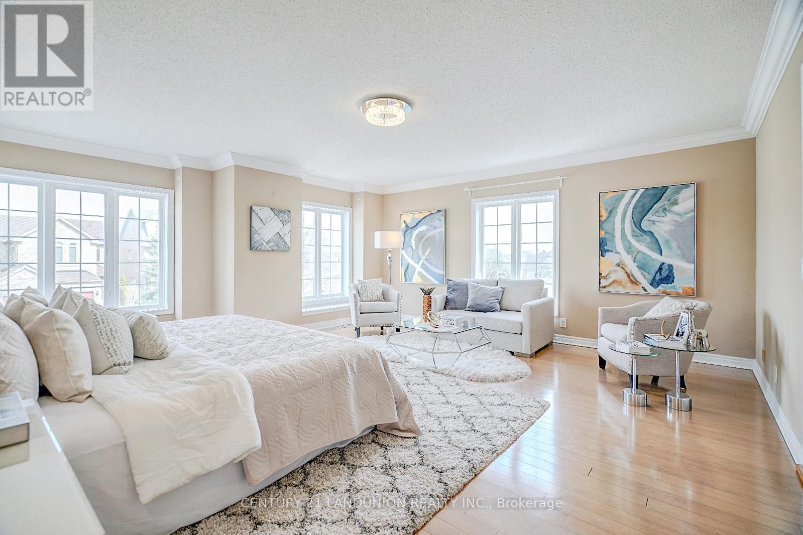 17 MONACO CRESCENT Image 19