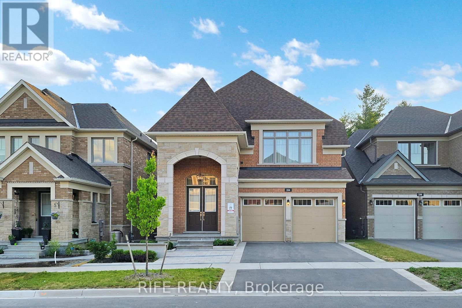 234 SIKURA CIRCLE Image 1