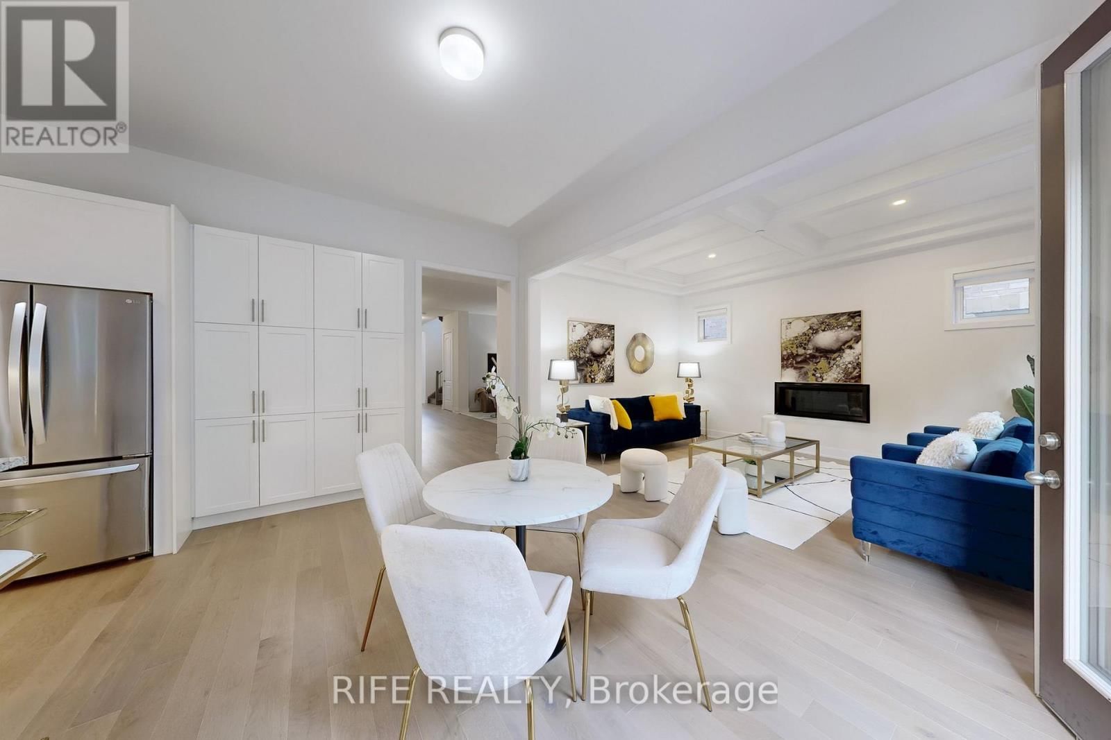 234 SIKURA CIRCLE Image 15