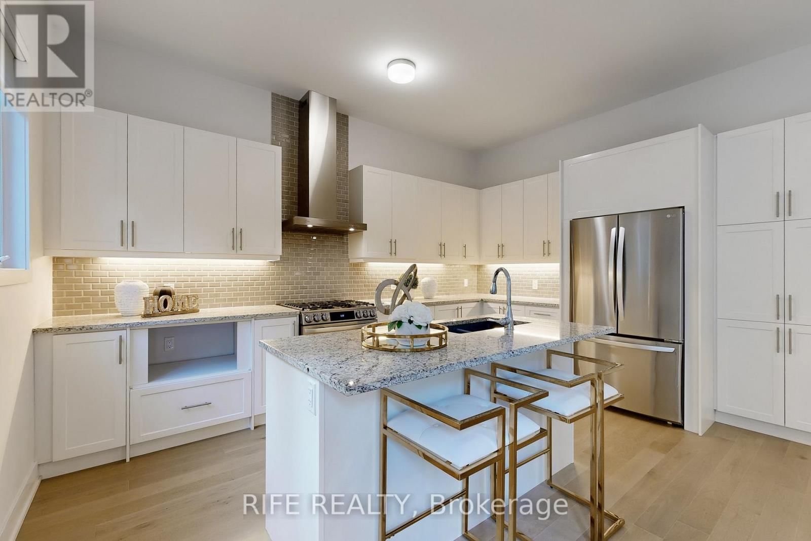 234 SIKURA CIRCLE Image 17